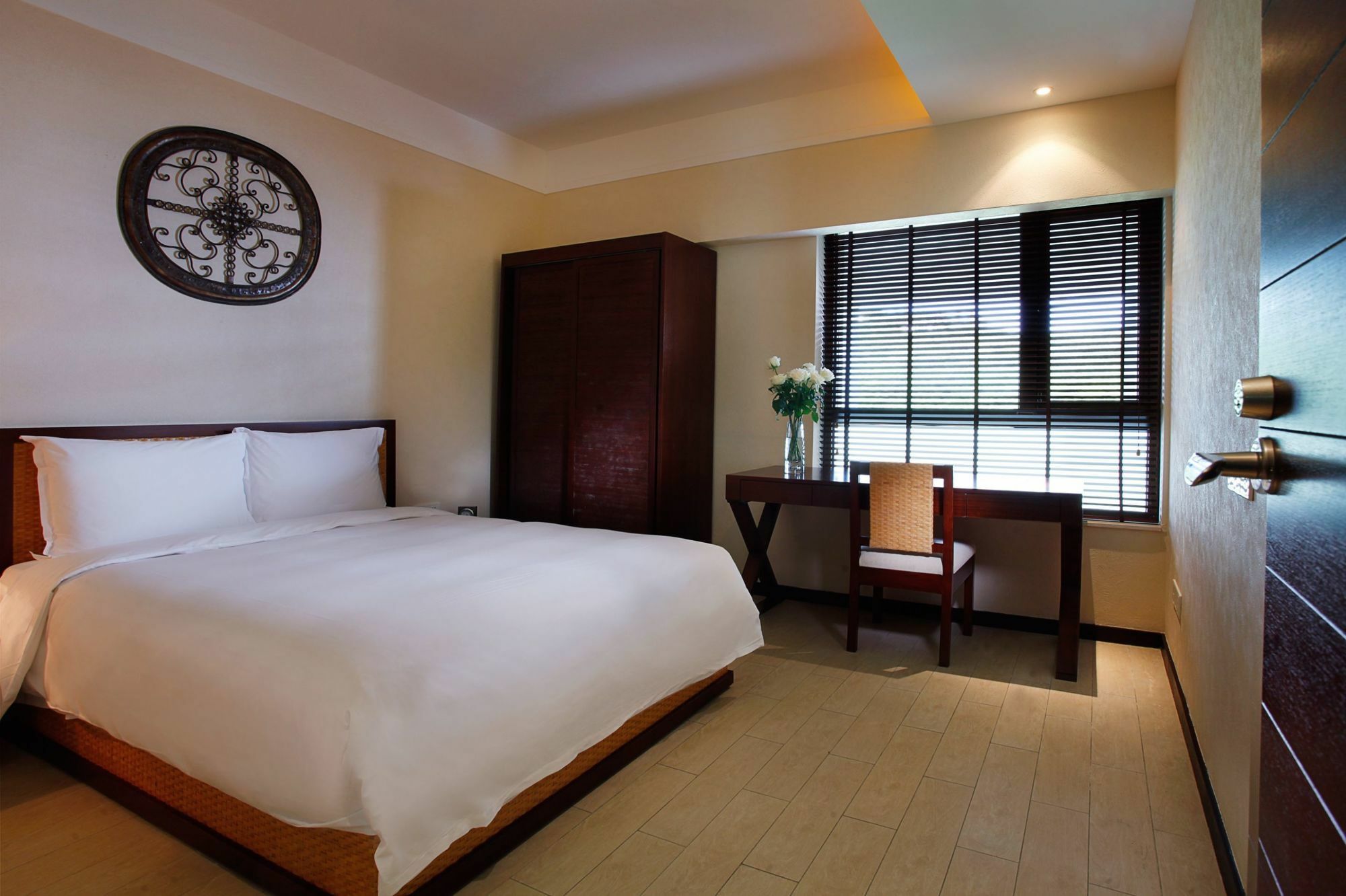 Serenity Coast All Suite Resort Саня Екстериор снимка